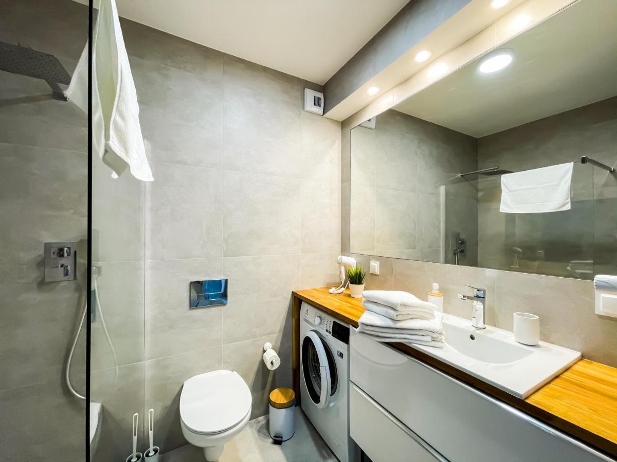 Baltic Comfort Spa Apartment With Free Pool, Saunas & Fitness - Kasprowicza 20 Kołobrzeg Exterior foto